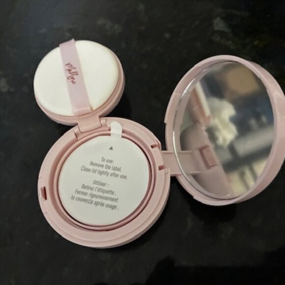 Mally XO Flawless Finish Transforming Effect Full Coverage Foundation Med - NEW - Picture 3 of 4